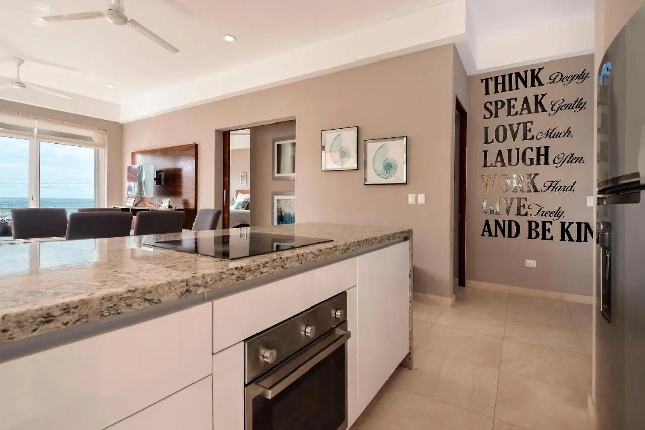 Deck 12 Unit 202 With Stunning Ocean Views Czd202 Mexico